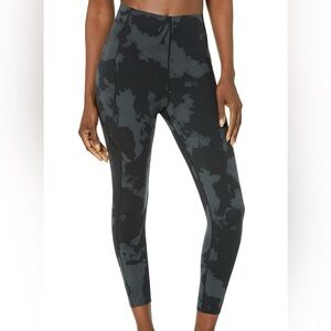 NEW L Sweaty Betty Black Fade Print Camouflage Leggings